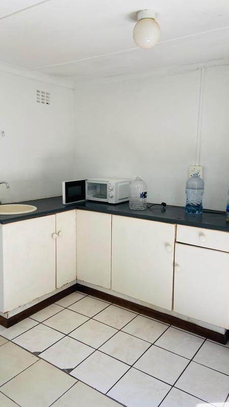 To Let 1 Bedroom Property for Rent in Grahamstown Eastern Cape